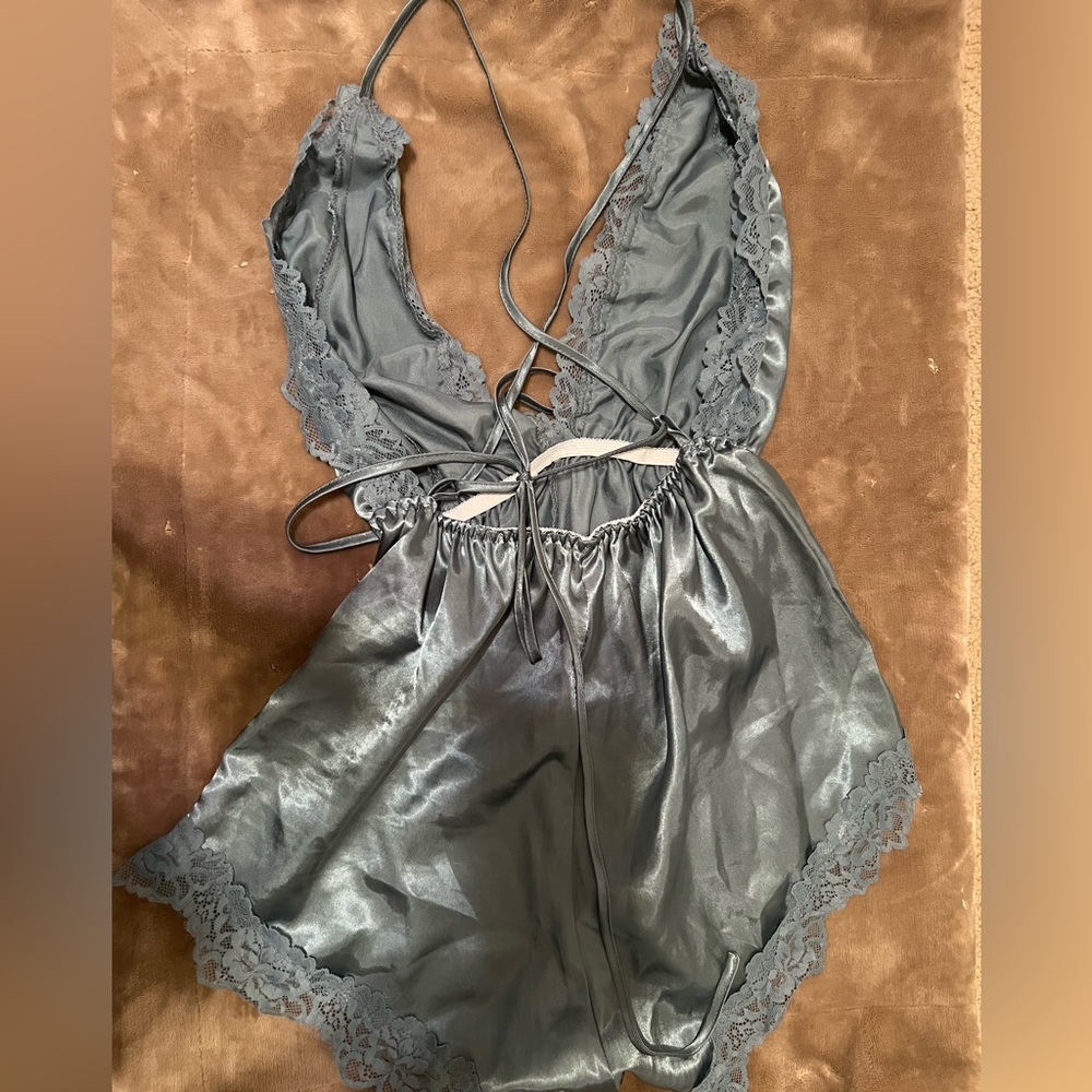 Blue grey cami! - Picture 2 of 2
